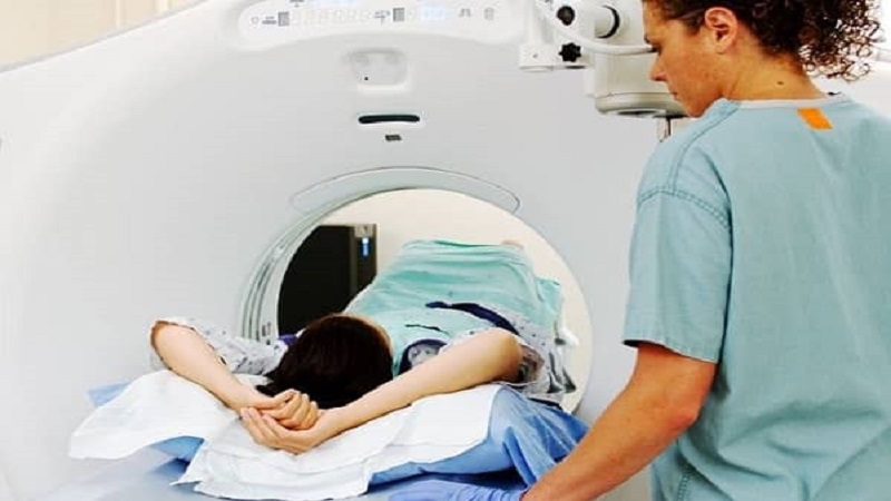چگونگی انجام MRI لومبوساکرال | سونوگرافی پستان اصفهان